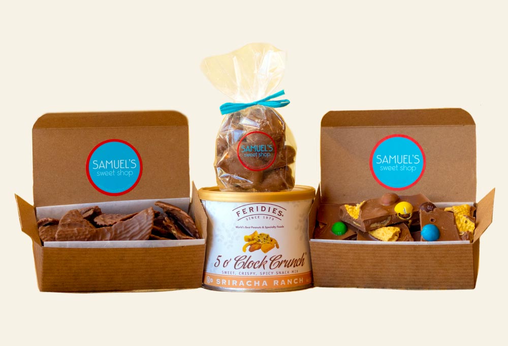 Snak Club Trail Mix, Sweet & Salty Snacks with Roasted Salted Peanuts,  M&M'S Peanut Butter Chocolate Candies, Butter Toffee Peanuts & Pretzels